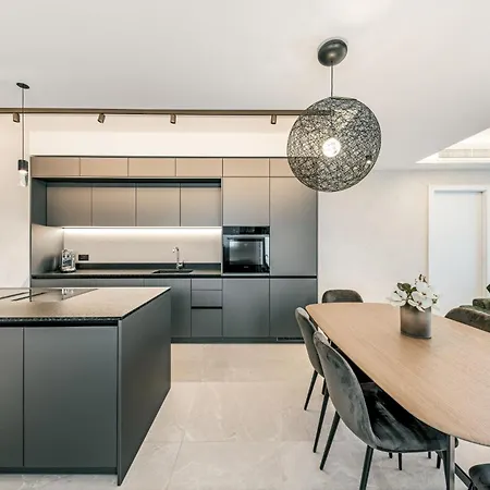 Βίλα Pool - Classique