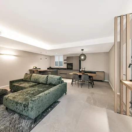 Βίλα Pool - Classique *