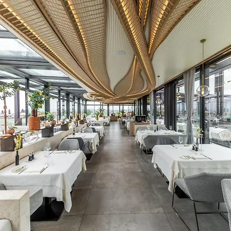 Βίλα Pool - Classique *