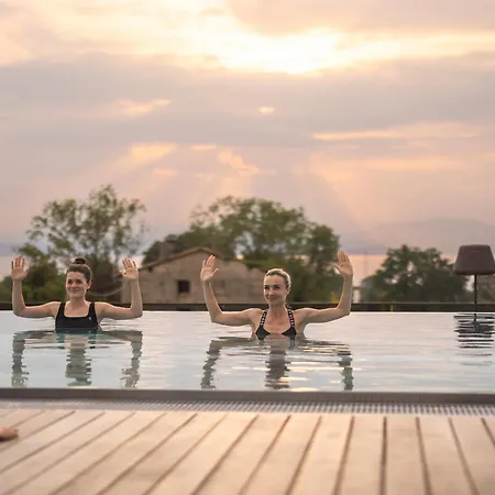 Pool - Classique Λατζίζε