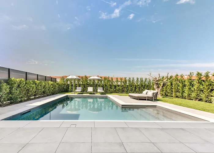 Pool - Classique * Lazise