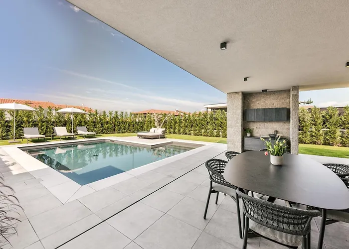 Pool - Classique Villa Lazise