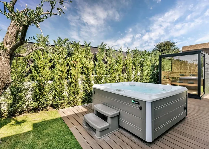 Pool - Classique Villa *